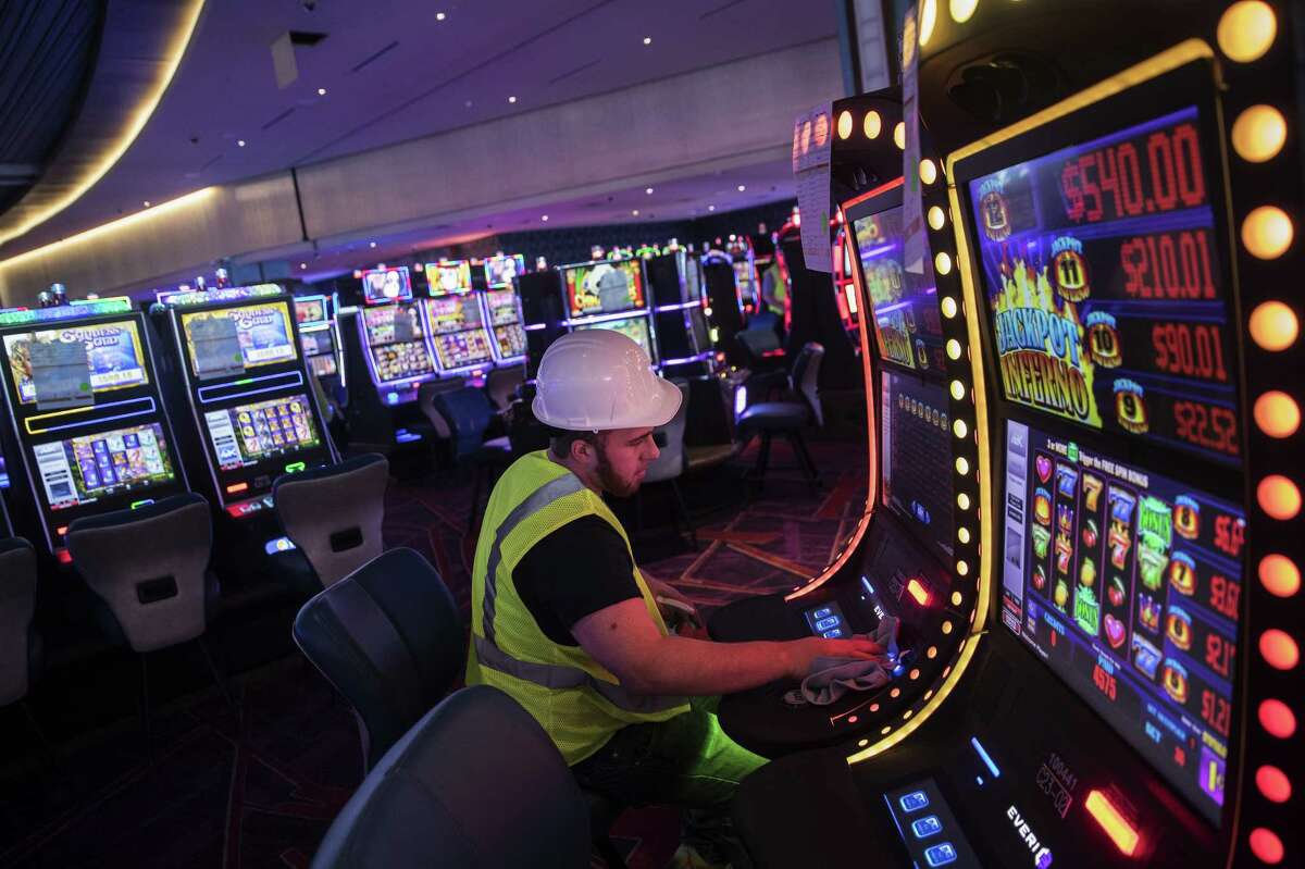 resorts world casino catskills blackjack