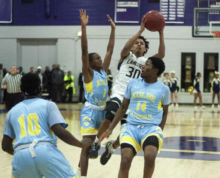 nd-fairfield races past kolbe cathedral