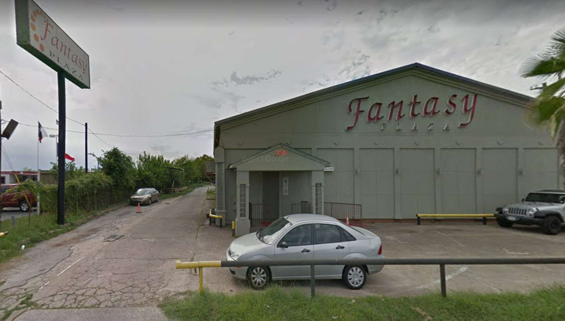 Judge orders Houston strip club shut down for alleged prostitution,  employment of minors