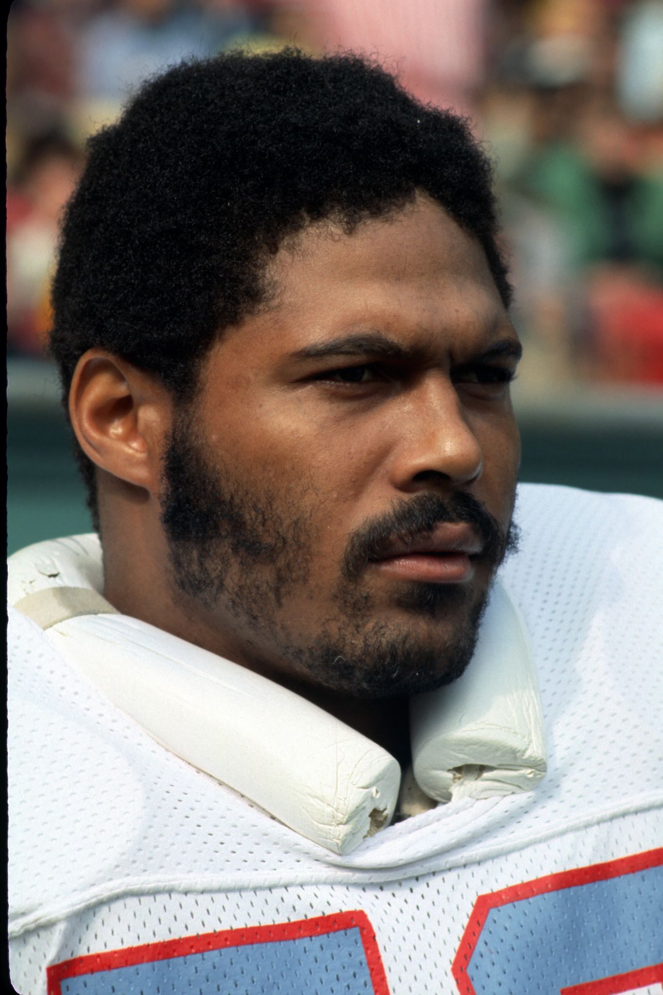 Robert Brazile, Nicknamed Dr. Doom, Was One of the Greatest Houston Oilers  of All Time 