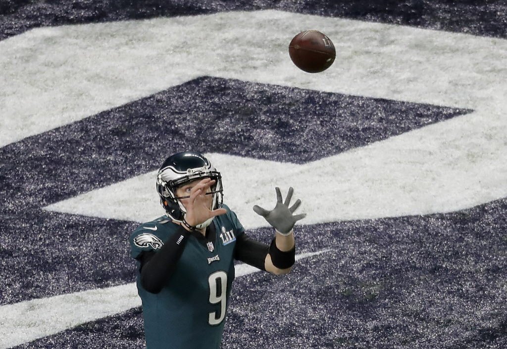 Philadelphia Eagles lead New England Patriots, 22-12, at halftime of Super  Bowl LII