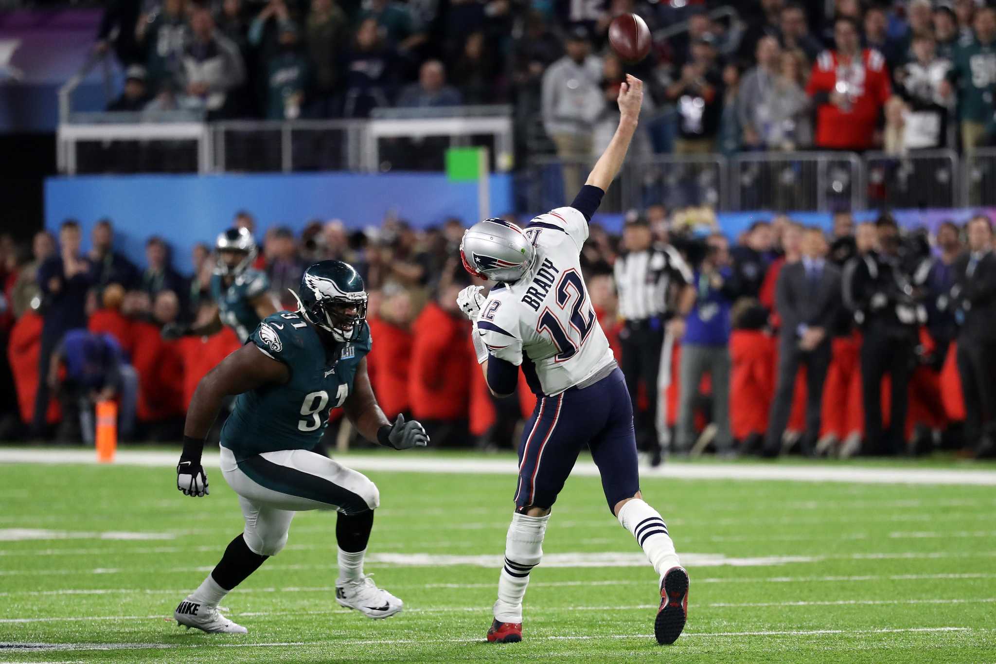 February 04, 2018 Philadelphia Eagles tight end Zach Ertz (86) makes a  catch during Super Bowl LII between the Philadelphia Eagles and New England  Patriots at U.S. Bank Stadium in Minneapolis, MN.