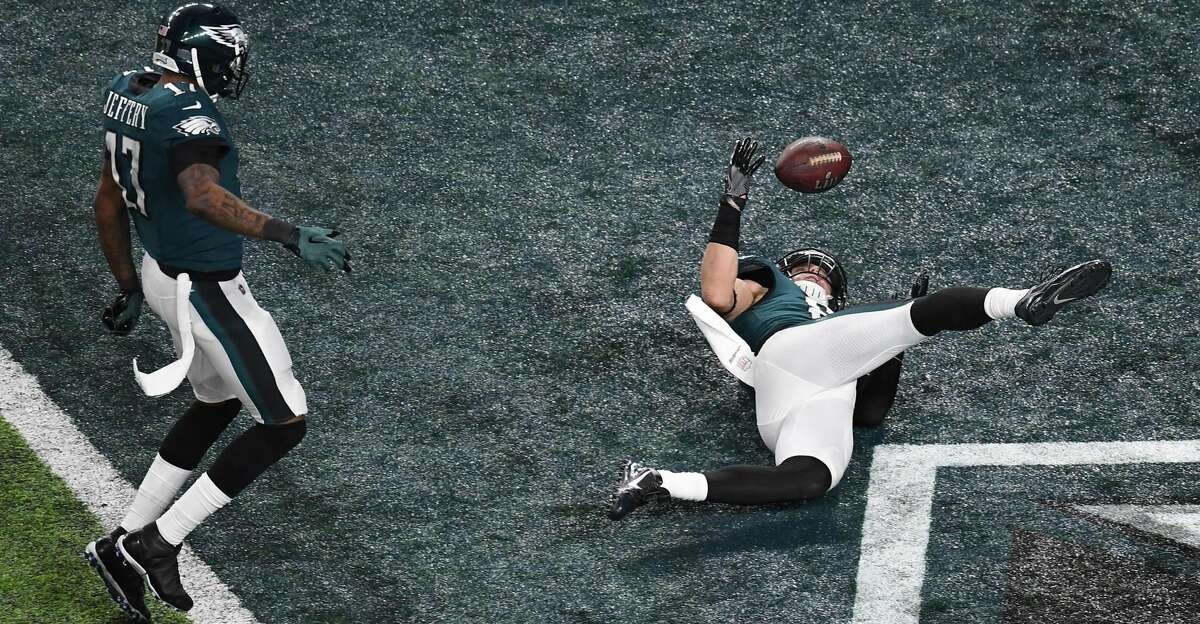 Zach Ertz's Catches for the Community 