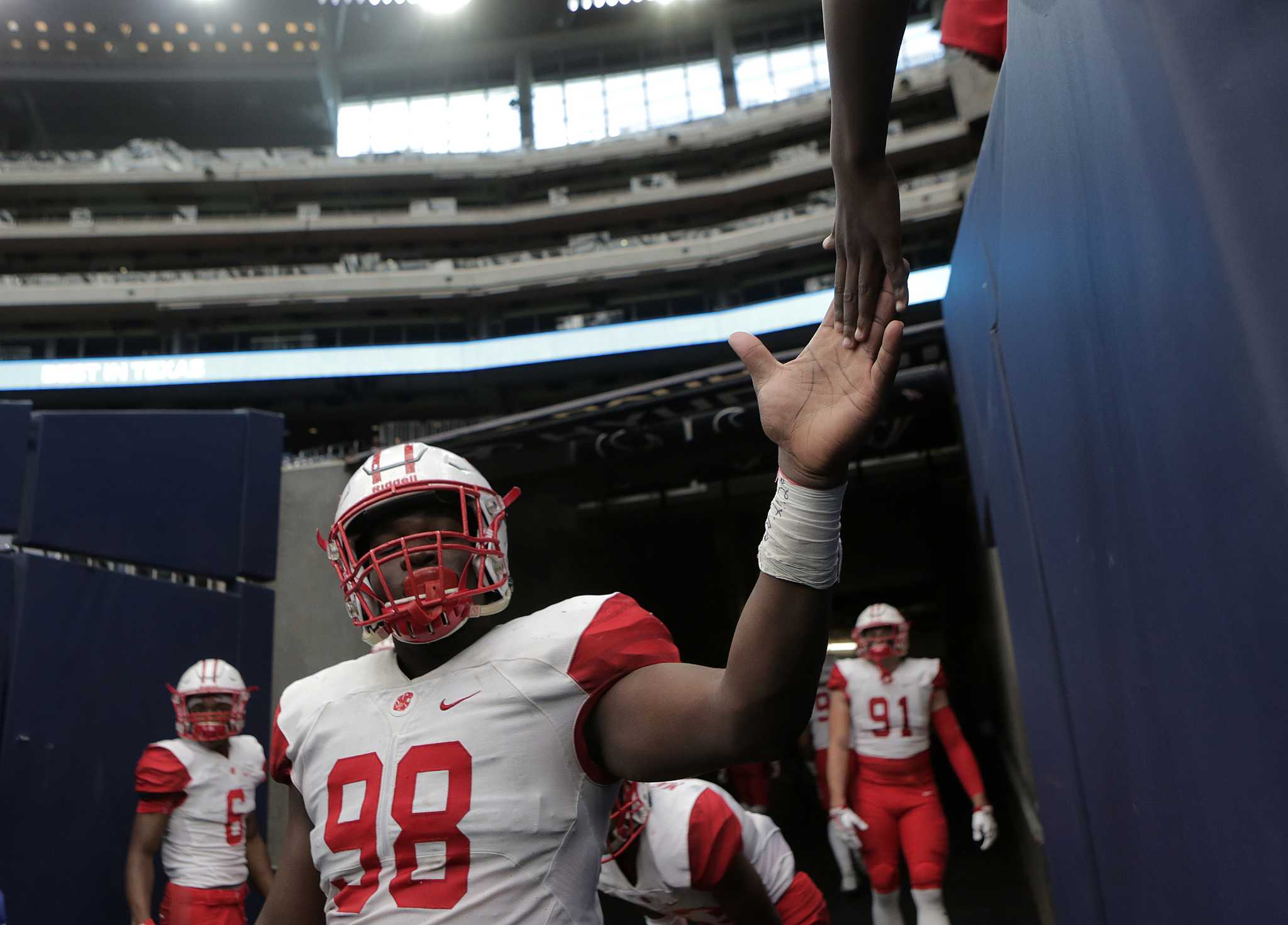 Oak Ridge's Joseph Ossai picks Longhorns over Aggies