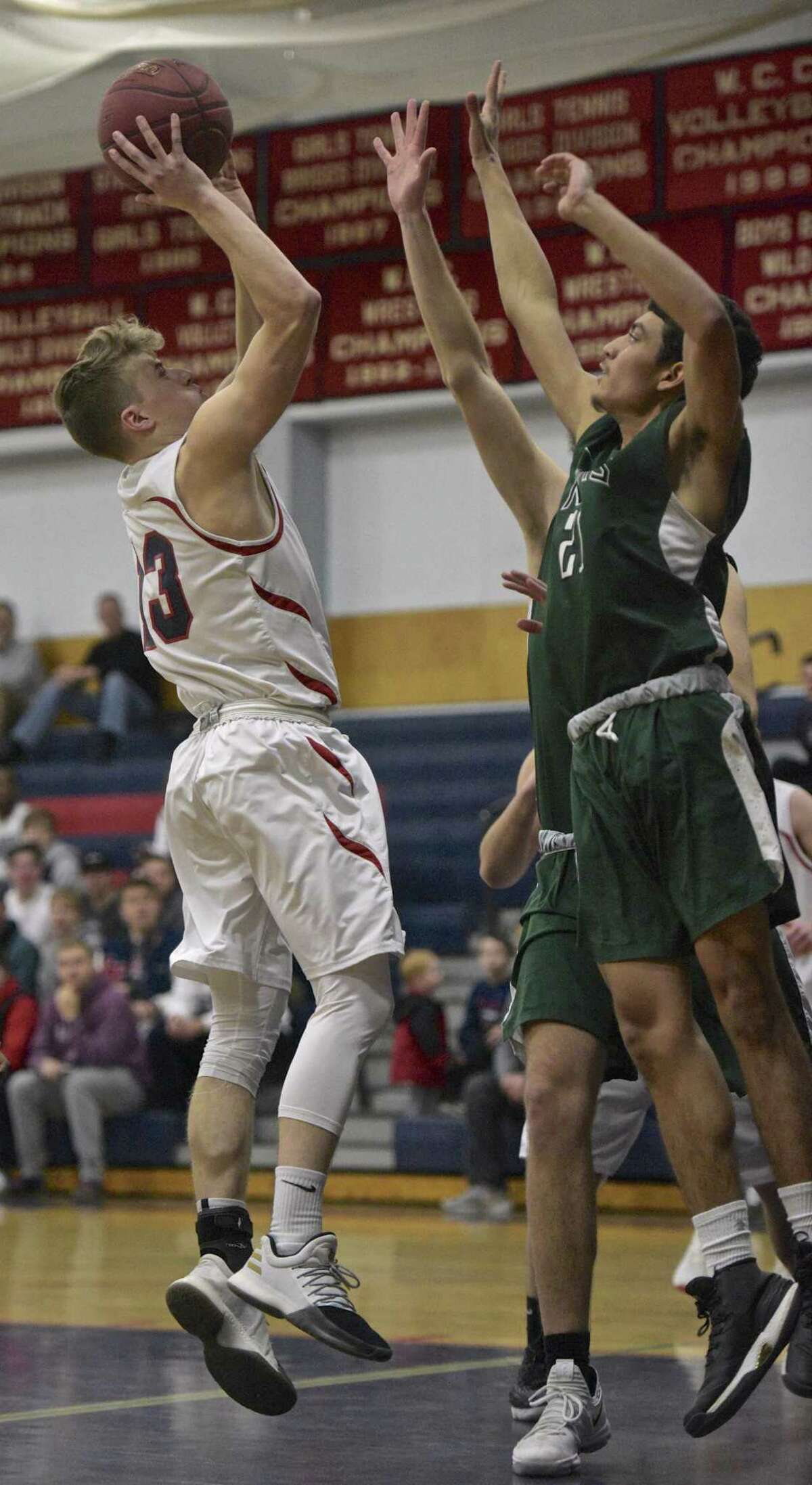 Boys basketball: New Milford tops New Fairfield to snap losing skid