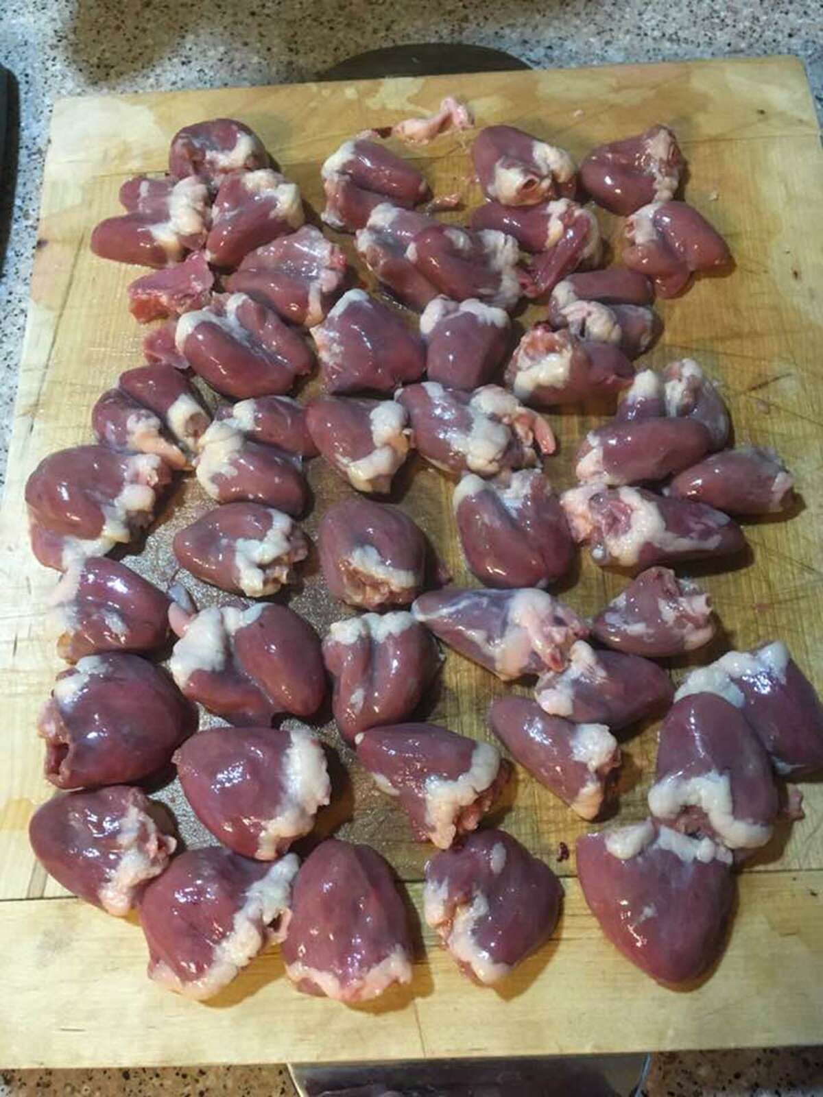 A single package of chicken hearts may have 40 or more bite-size morsels of meat. Chicken hearts are one of the more affordable meats, selling for about $1 per pound.