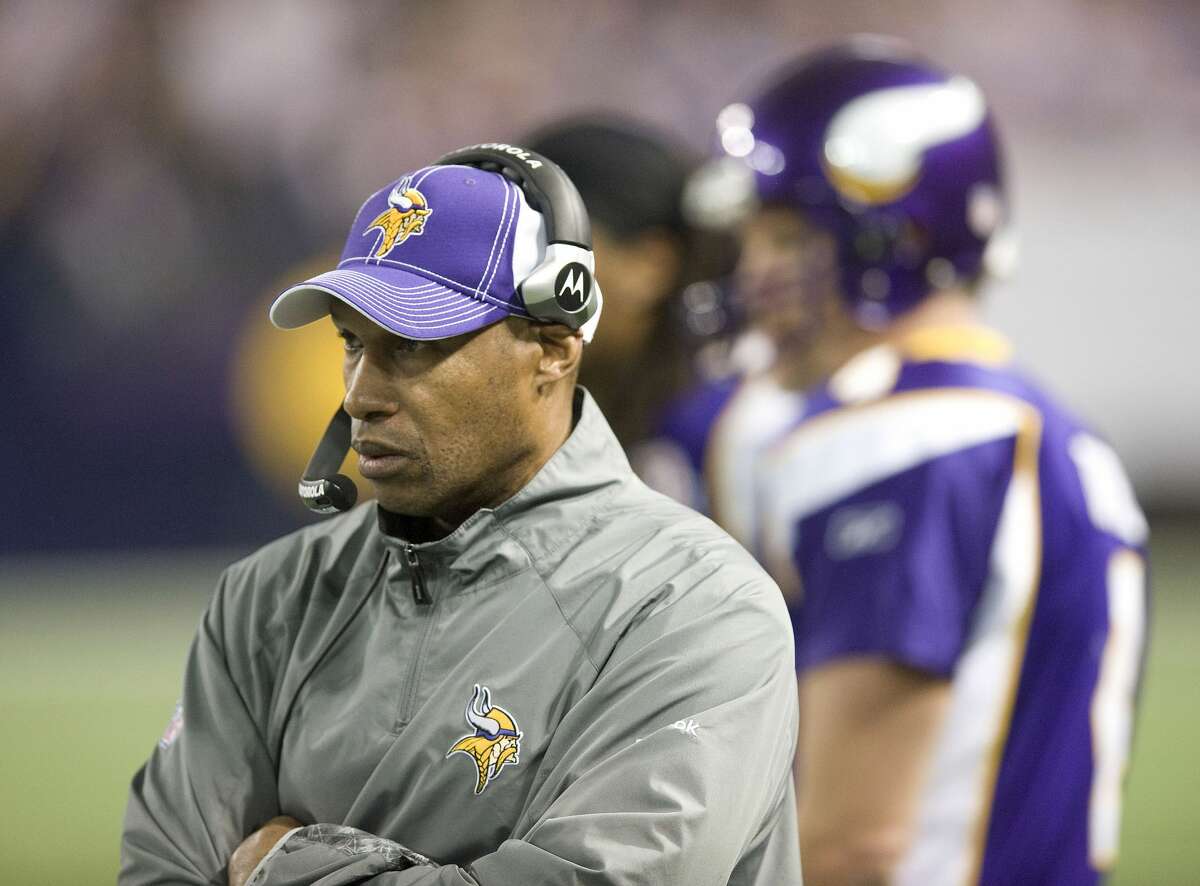 Ap Source Colts Seek Permission To Interview Bills Leslie Frazier