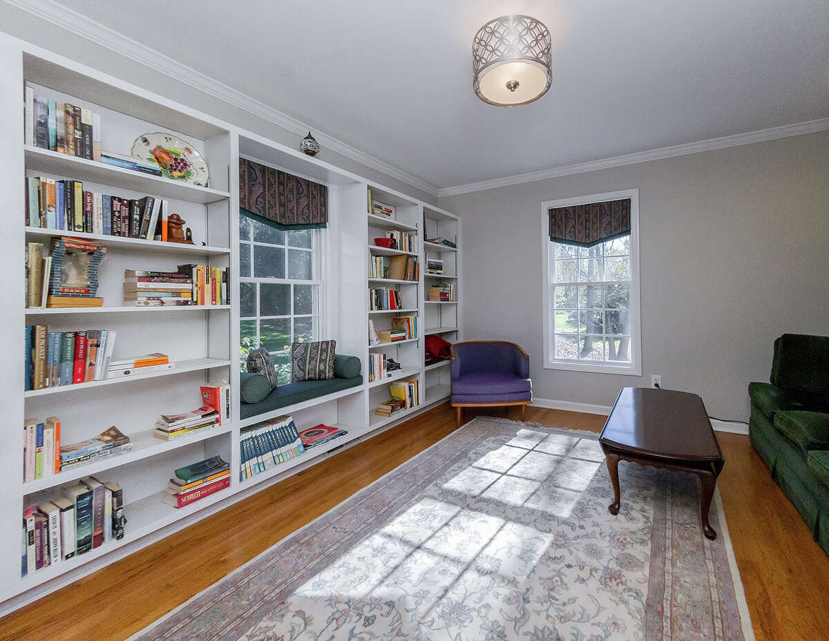 House of the Week Custom in Niskayuna