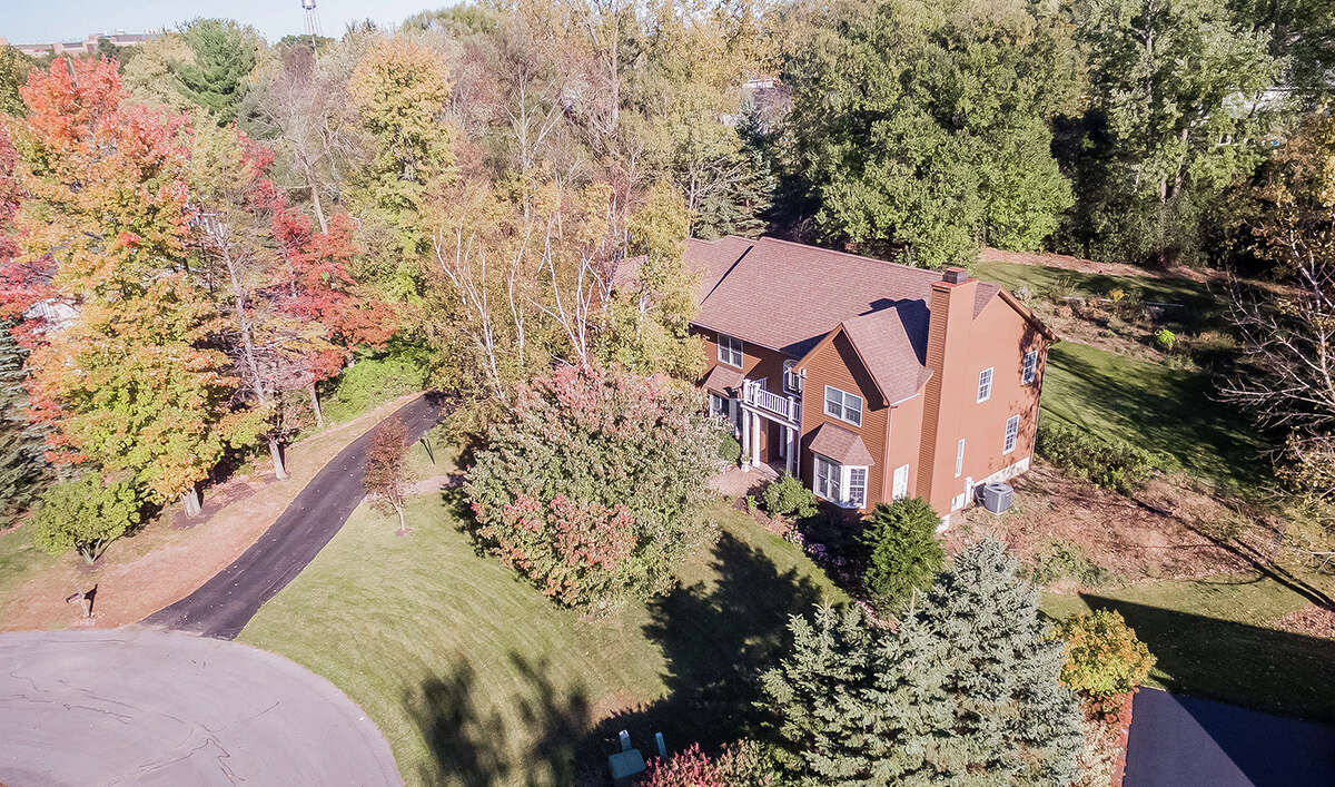 House of the Week Custom in Niskayuna