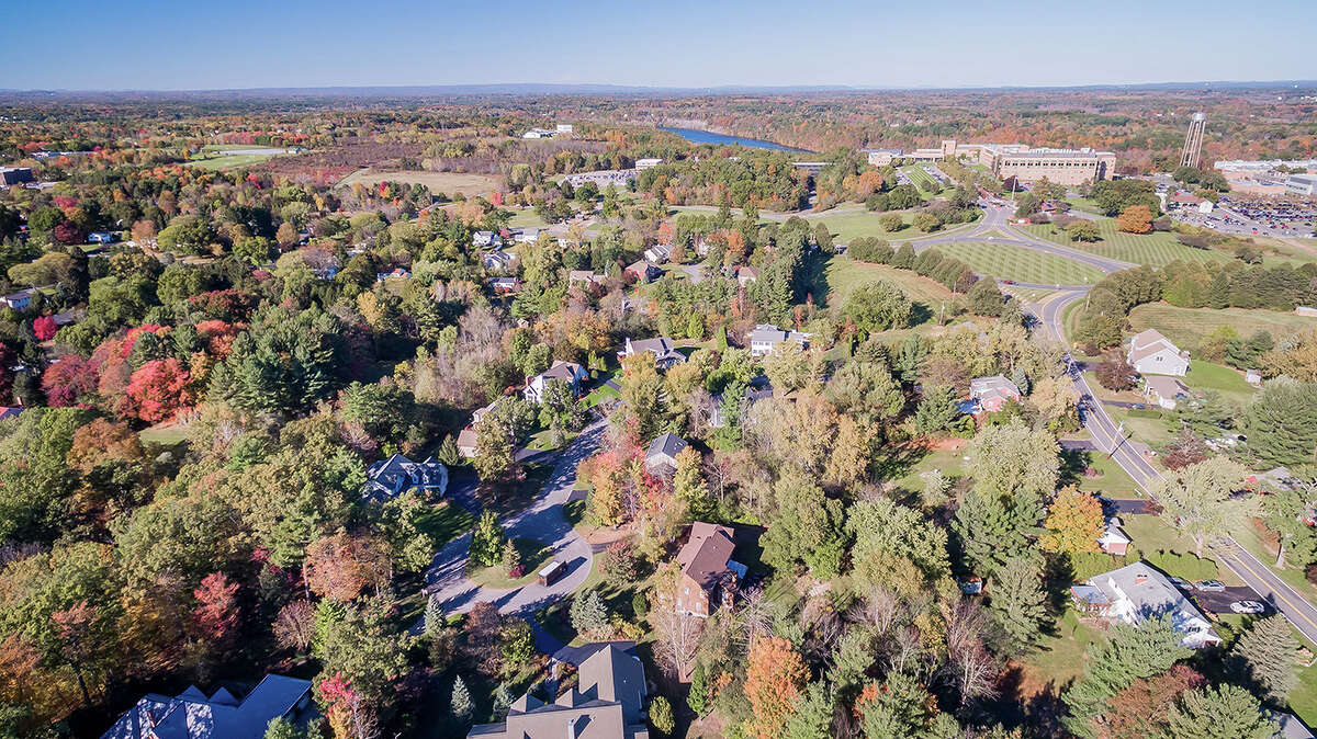 House of the Week Custom in Niskayuna