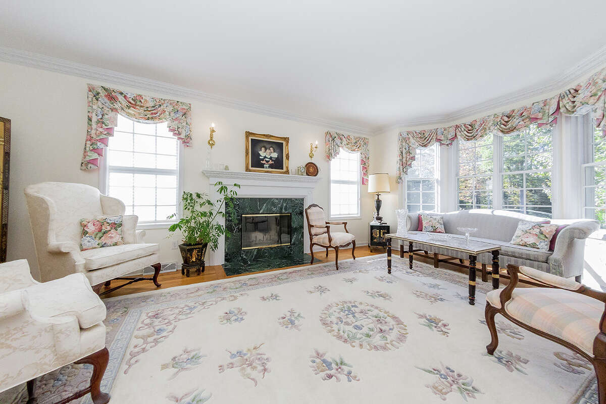 House of the Week Custom in Niskayuna