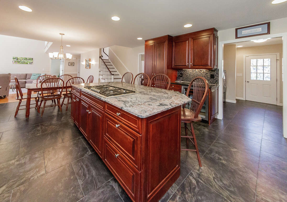 House of the Week Custom in Niskayuna