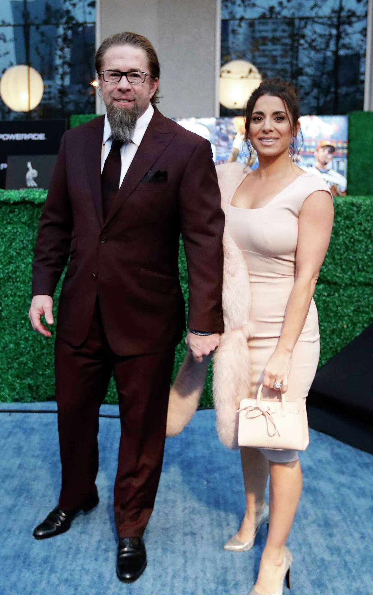 Hall of Famer and former Houston Astros first baseman Jeff Bagwell and his wife, Rachel, on the blue carpet before the start of the Houston Sports Awards at the Hilton Americas, Thursday, Feb. 8, 2018, in Houston.