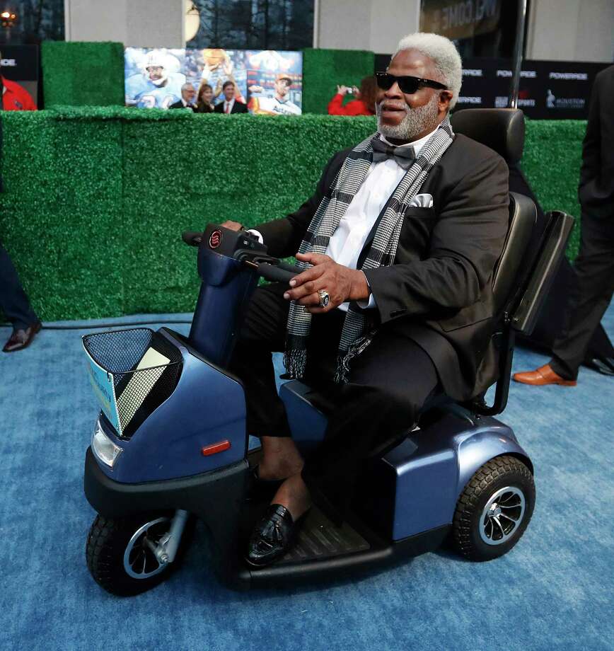 Here's how Nolan Ryan, Earl Campbell, Hakeem Olajuwon became No. 34