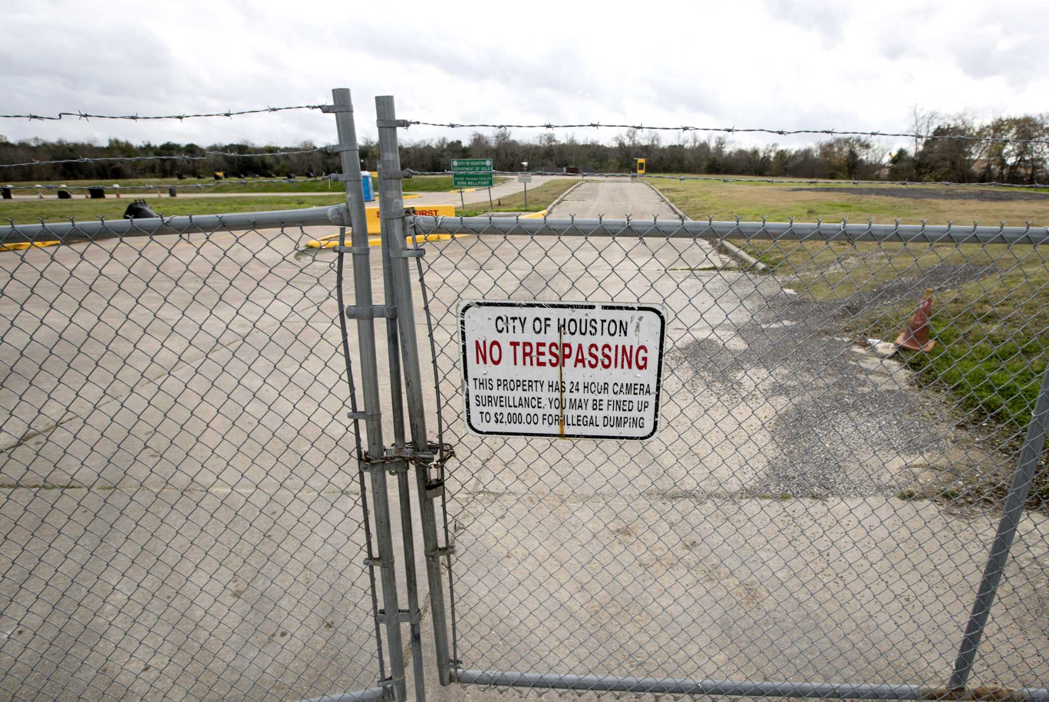 Houston officials back off placing new Sunnyside center near former