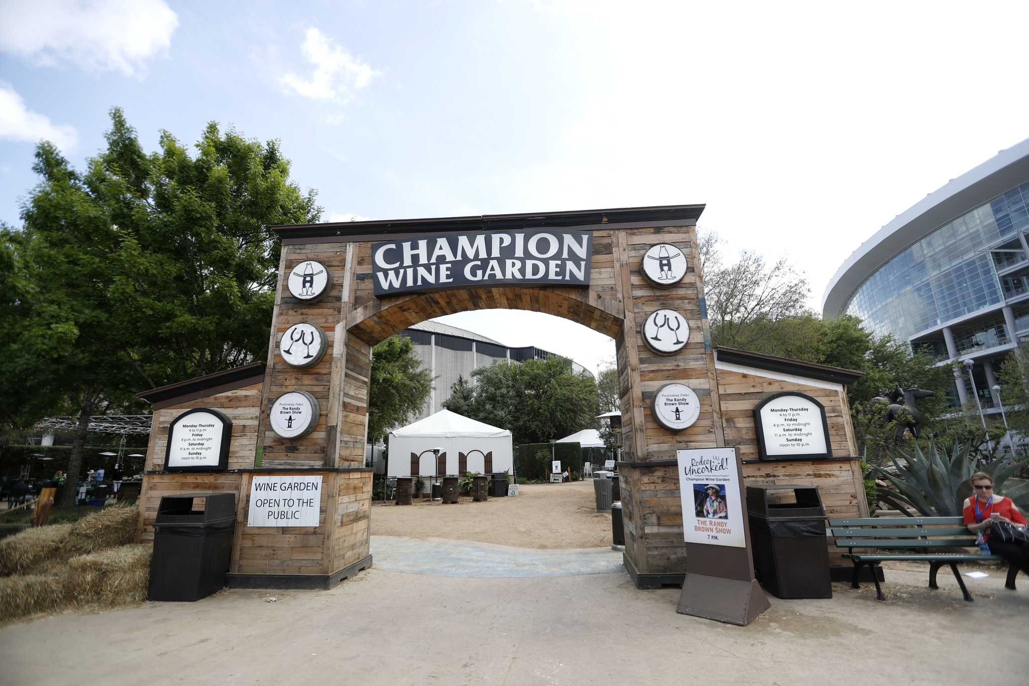 Rodeo wine garden pours champion juice