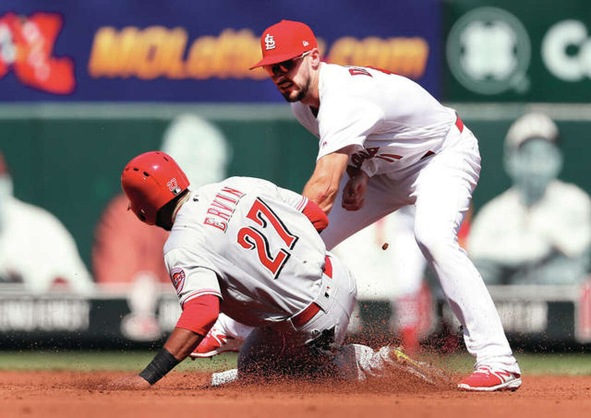 Tucker Barnhart, Phillip Ervin homer as Cincinnati Reds beat Chicago Cubs