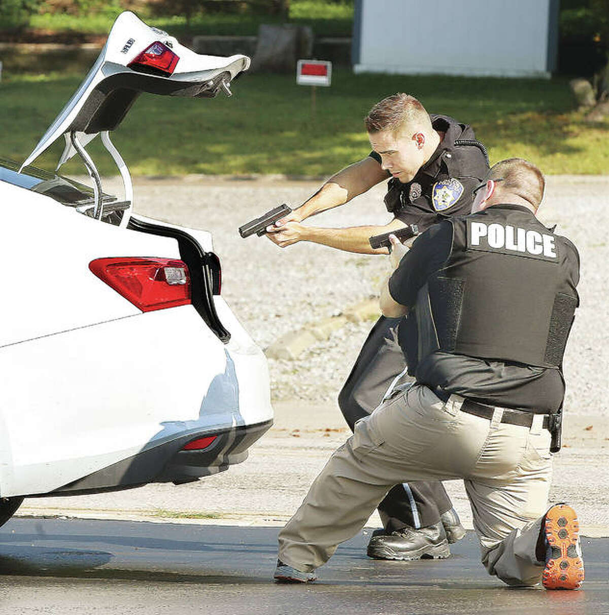 Missouri, Alton police use GPS to find stolen car and arrest four suspects