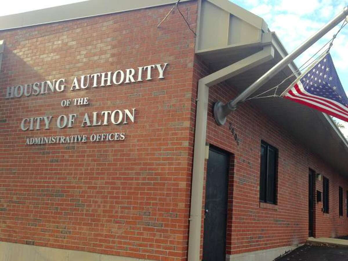 Alton Housing Authority offices. Photo by Linda N. Weller