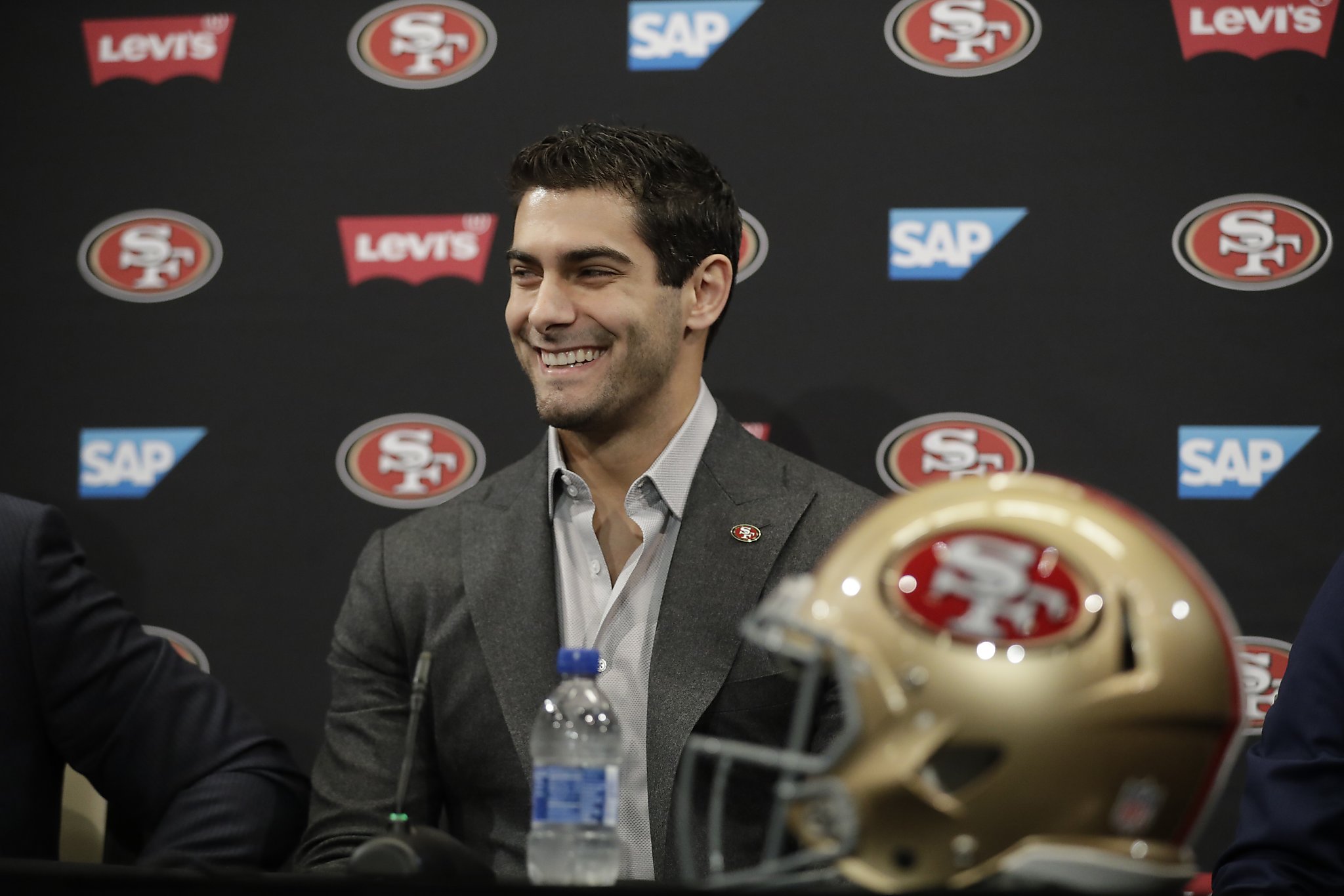 Let's face facts, Jimmy Garoppolo's beard turned heads