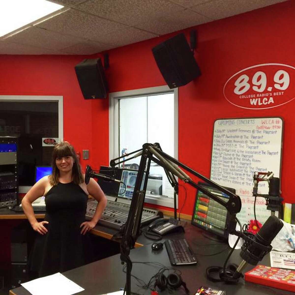 Amanda Valentine visits the WLCA Studio during a reunion held on L&C’s Godfrey Campus in July 2016.