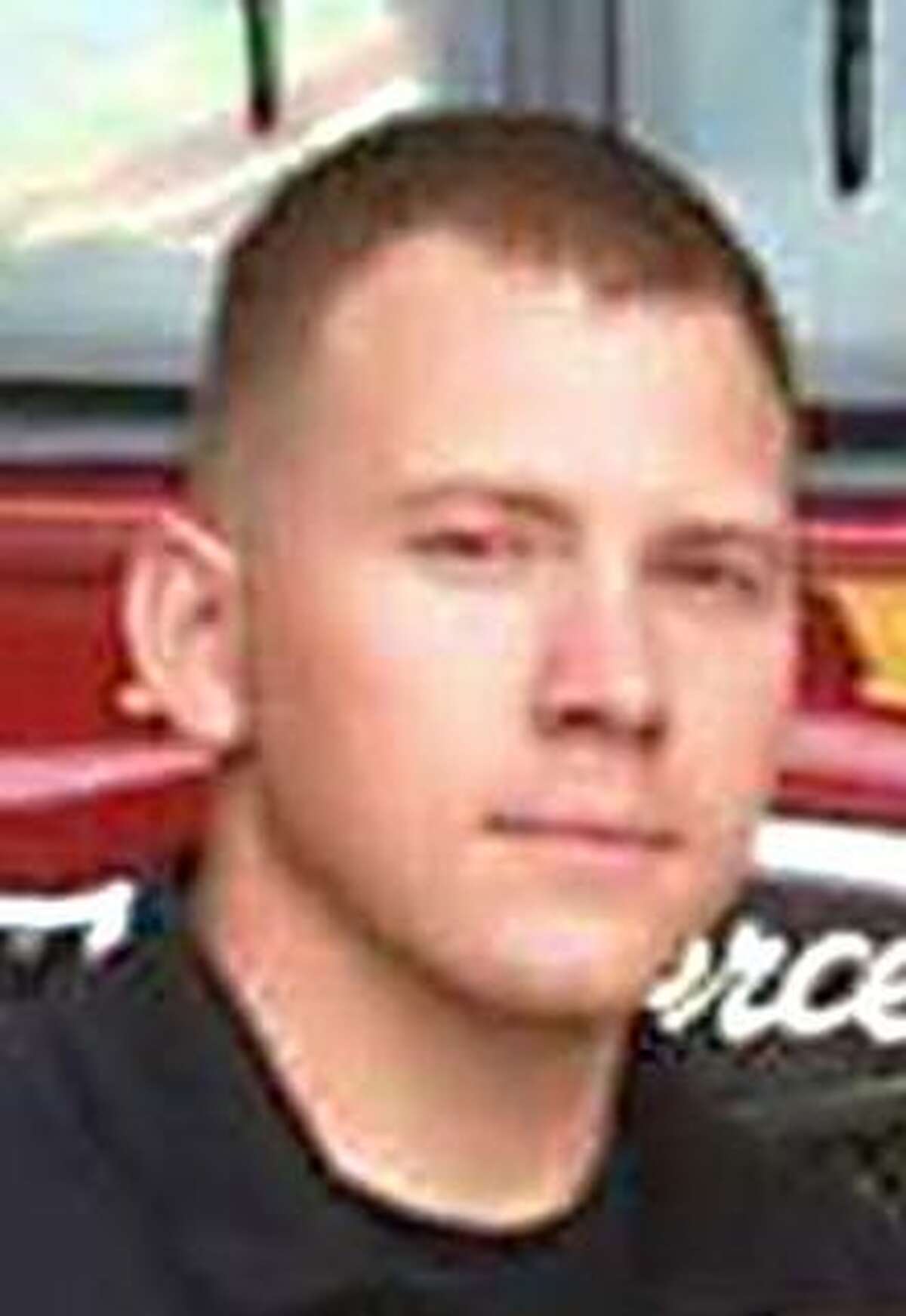 Man accused of setting blaze that killed San Antonio firefighter loses