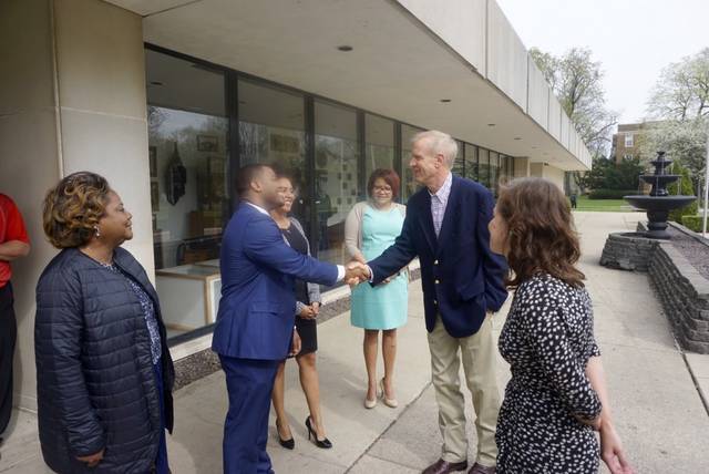 Governor Attends Illinois Department Of Juvenile Justice Specialist Graduation Ceremony