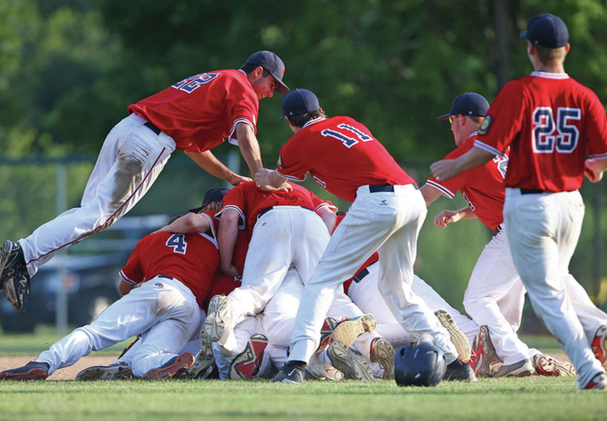 Professional scouts allowed behind backstop at high school baseball games