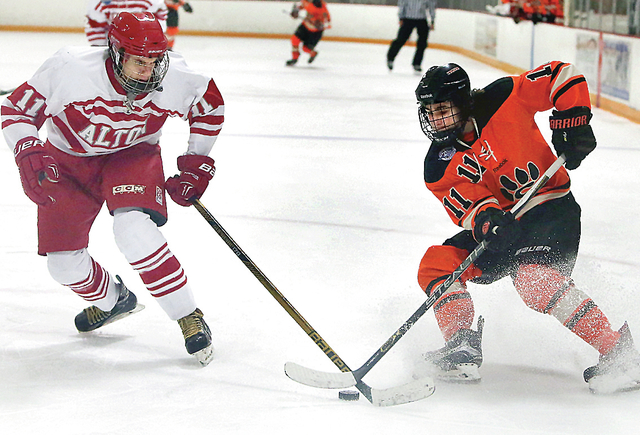 HOCKEY: Edwardsville skates past Alton 11-2 in MVCHA opener