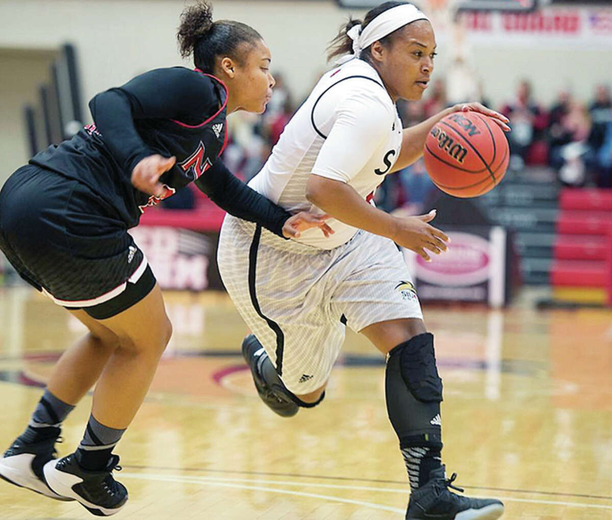 Shronda Butts led SIUE with 23 points, but the Cougars fell to rival SIUC 71-57 Friday in Carbondale
