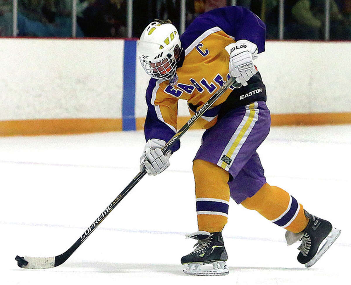 Jacoby Robinson had a goal and an assist for Bethalto in its 8-4 MVCHA victory over Highland Monday night at the East Alton Ice Arena.