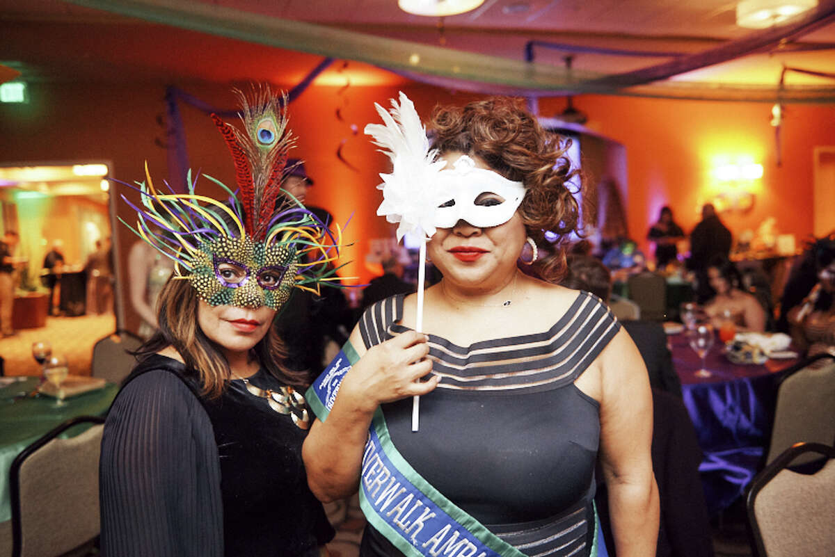 mardi gras events san antonio