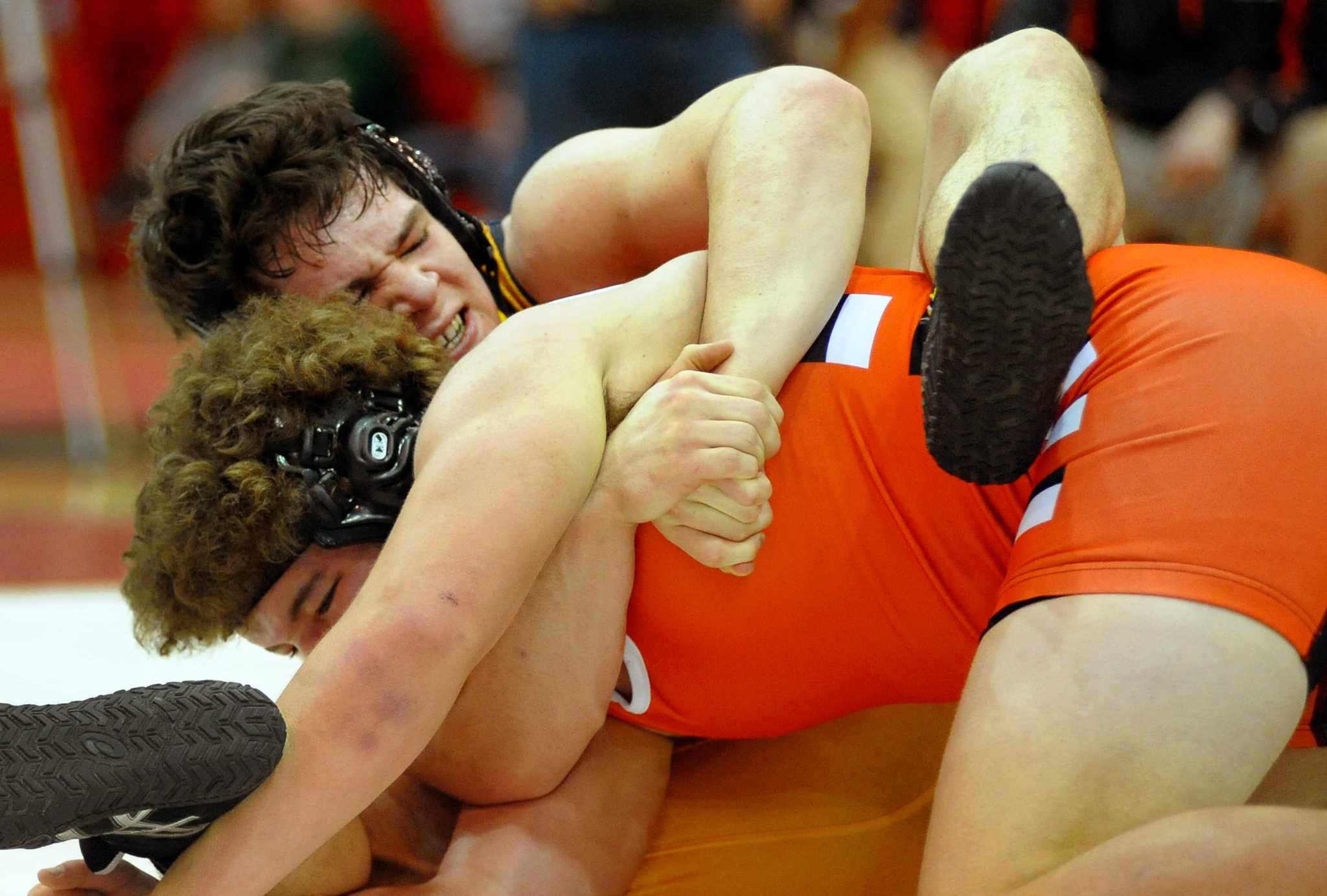 Wrestling: Xavier repeats as SCC champs
