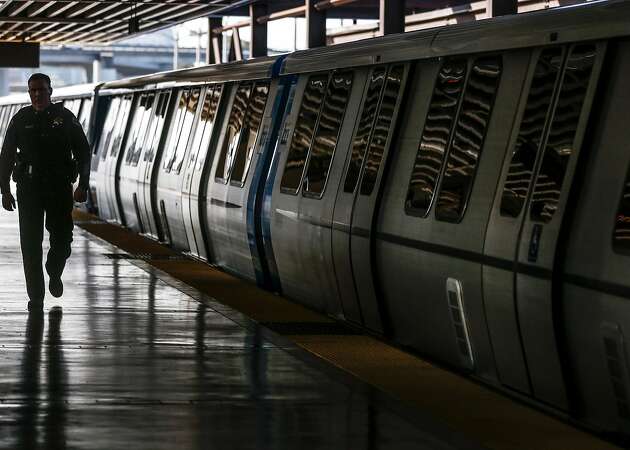 MacArthur BART station reopens after being closed by accident
