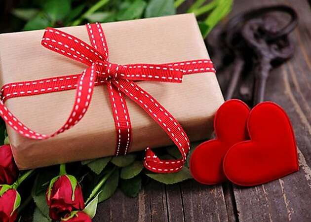 Save your Valentine's Day with these last-minute tips