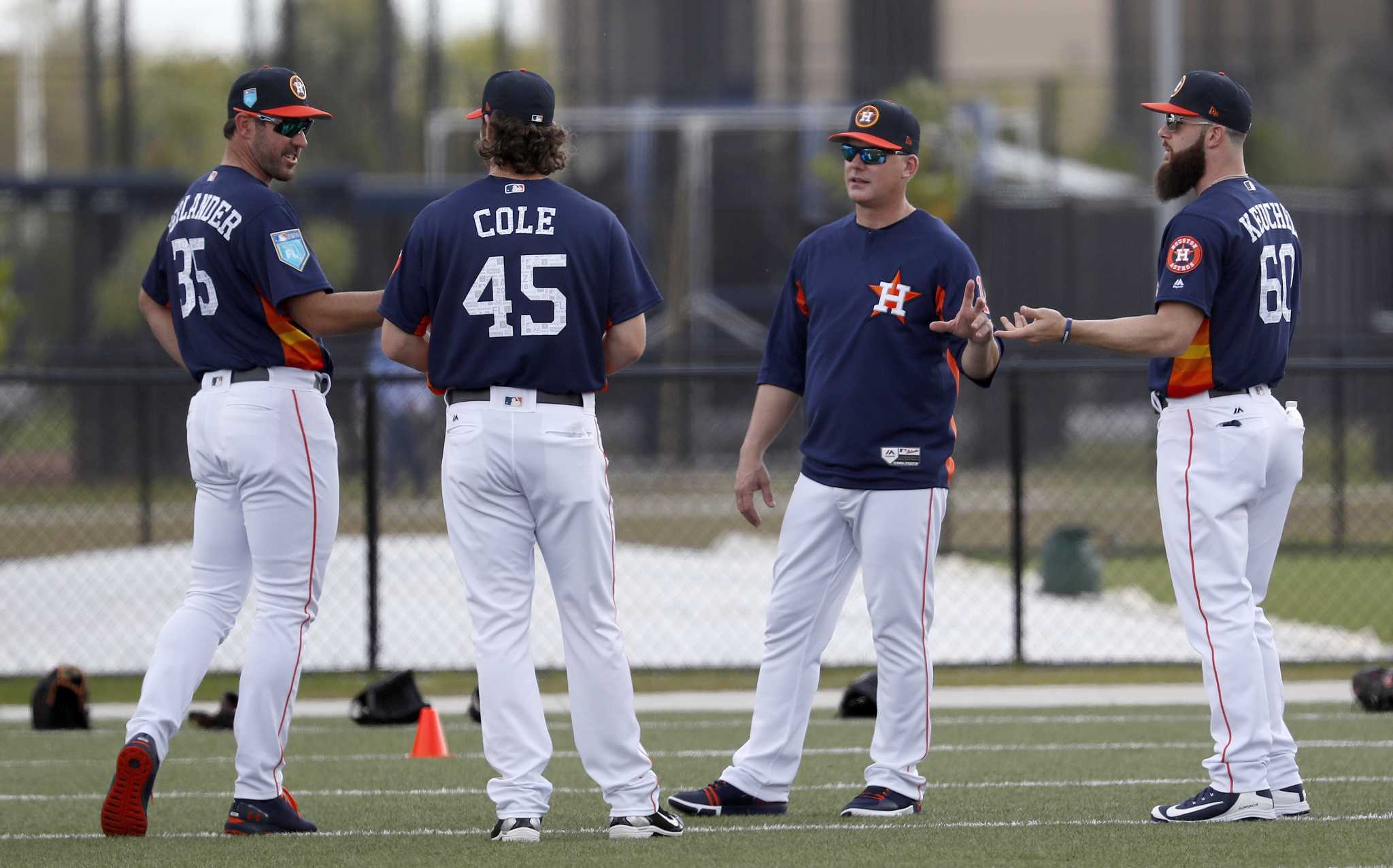 Gattis to work in outfield at start of Astros' camp