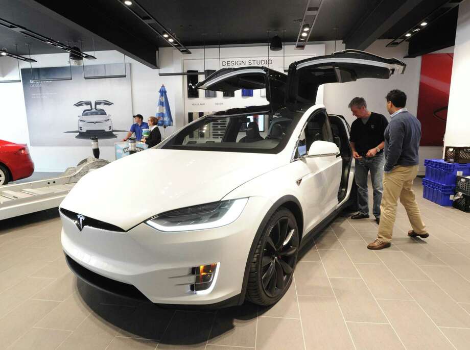 tesla makes plea to sell electric cars in connecticut stamfordadvocate tesla makes plea to sell electric cars