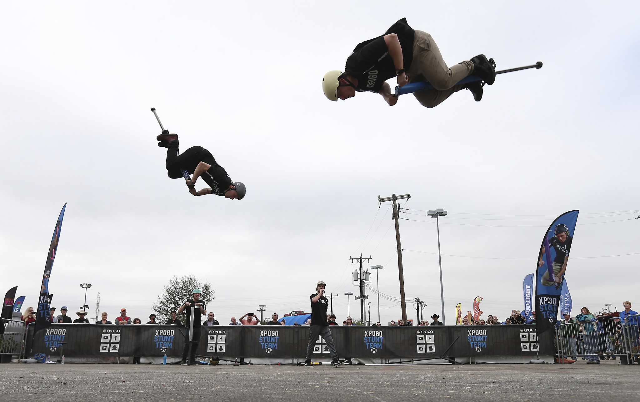 Extreme store pogo stick