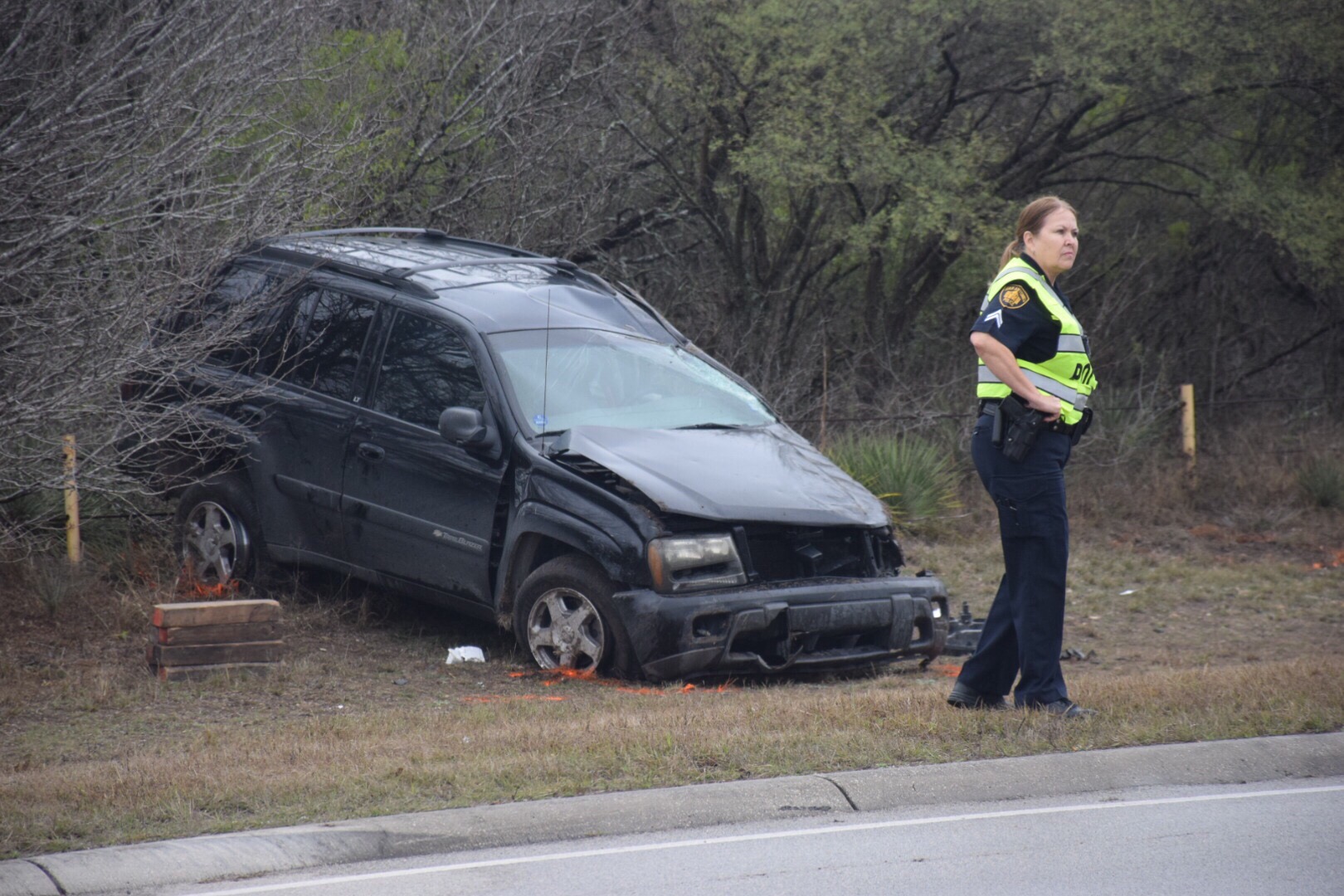 Woman ejected from rolling SUV on North Side highway dies when vehicle ...