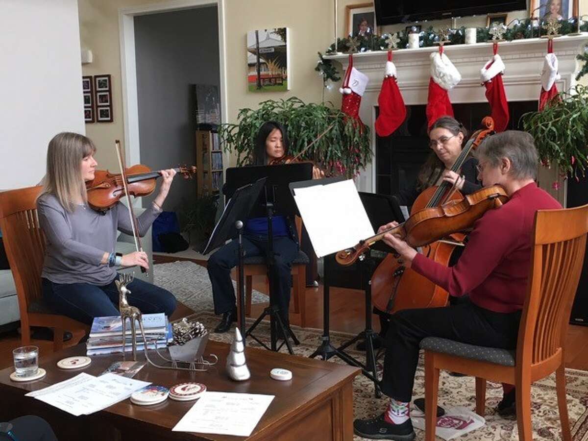 Etude QuartetFrom left to right: Jennifer Cornell, violin Heather Chan, violin Cathie-Jo Brun, cello Meme Pittman, viola photo credit: Joseph Dalton