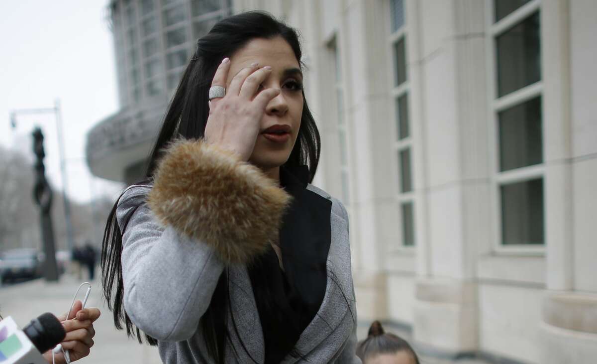 Joaquin El Chapo Guzmans Beauty Queen Wife Supports Him In Court Day After Valentines Day 9152