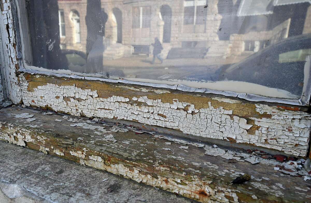 Chipping lead paint on 1035 E. Oliver Street in Baltimore. (Lloyd Fox/Baltimore Sun/TNS)