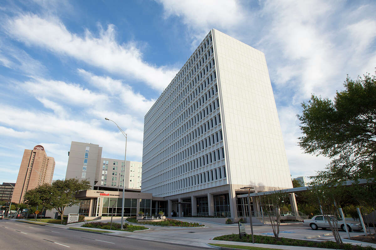 5433 Westheimer, in the Galleria area, has gained a new tenant.