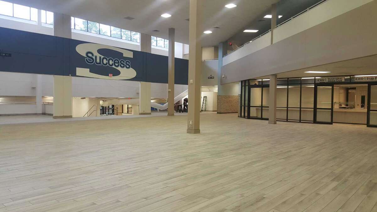 Summer Creek, Kingwood to retain 'collegelike' class schedules