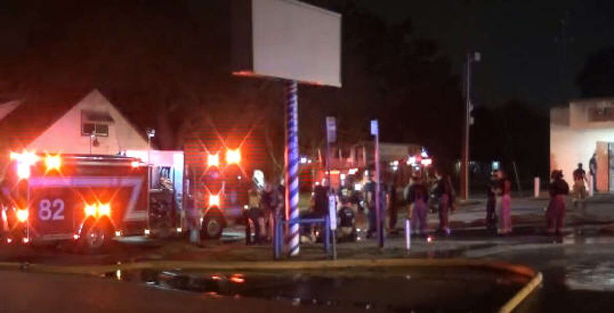 Southwest Houston liquor store destroyed in overnight fire