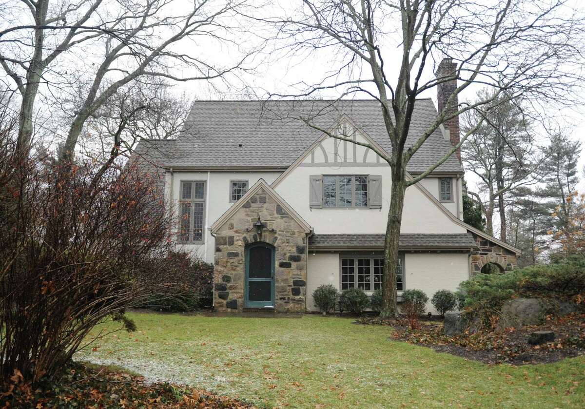 Behind the gate Inside Greenwich’s private neighborhoods