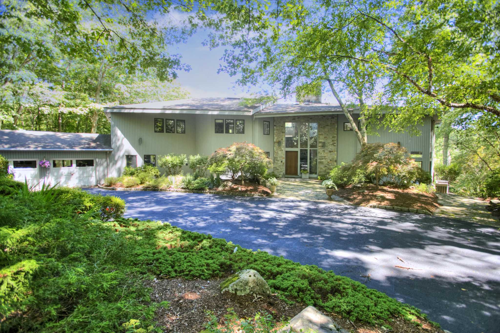 On the Market / Weston home blends with its surroundings