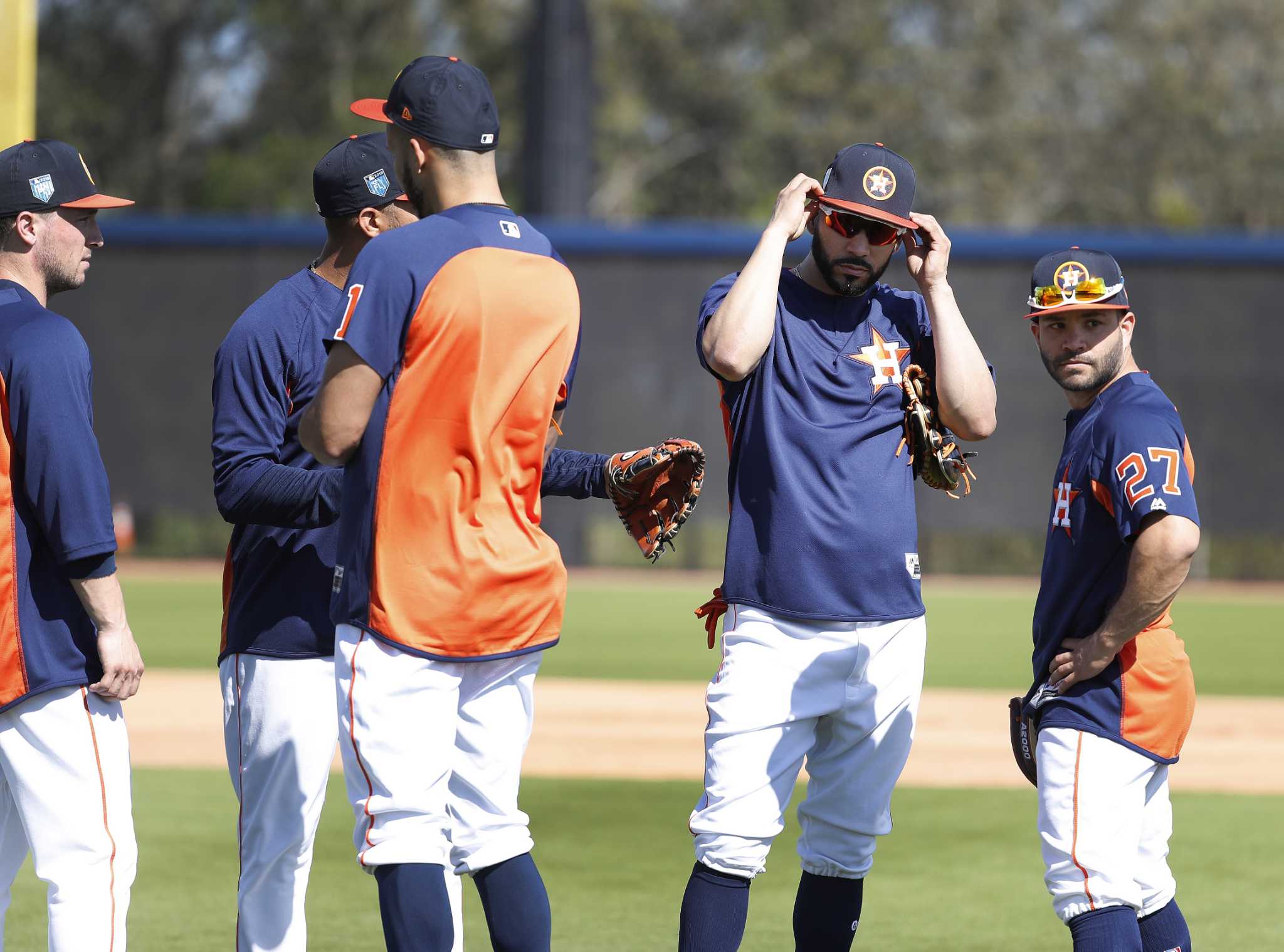 Watch: Jake Marisnick shows off range with catch along Astros' chain-link  fence 