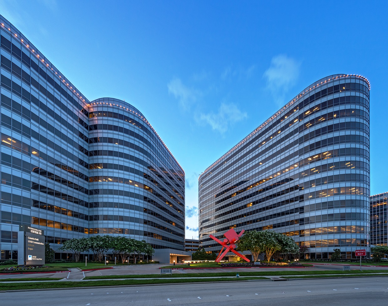 hertz-investment-group-buys-brookhollow-central-office-complex