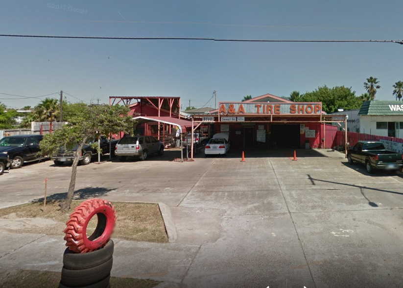 Galveston tire shop customer stabs employee in the neck